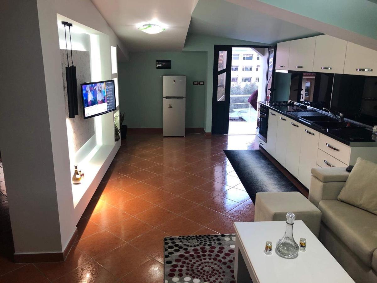 Modern Apartment By Ceni, Елбасан Екстериор снимка